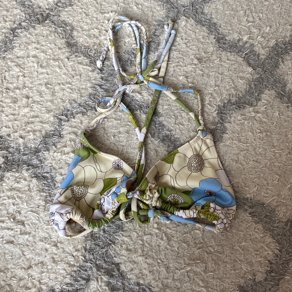 Bathing suit top. Two peice